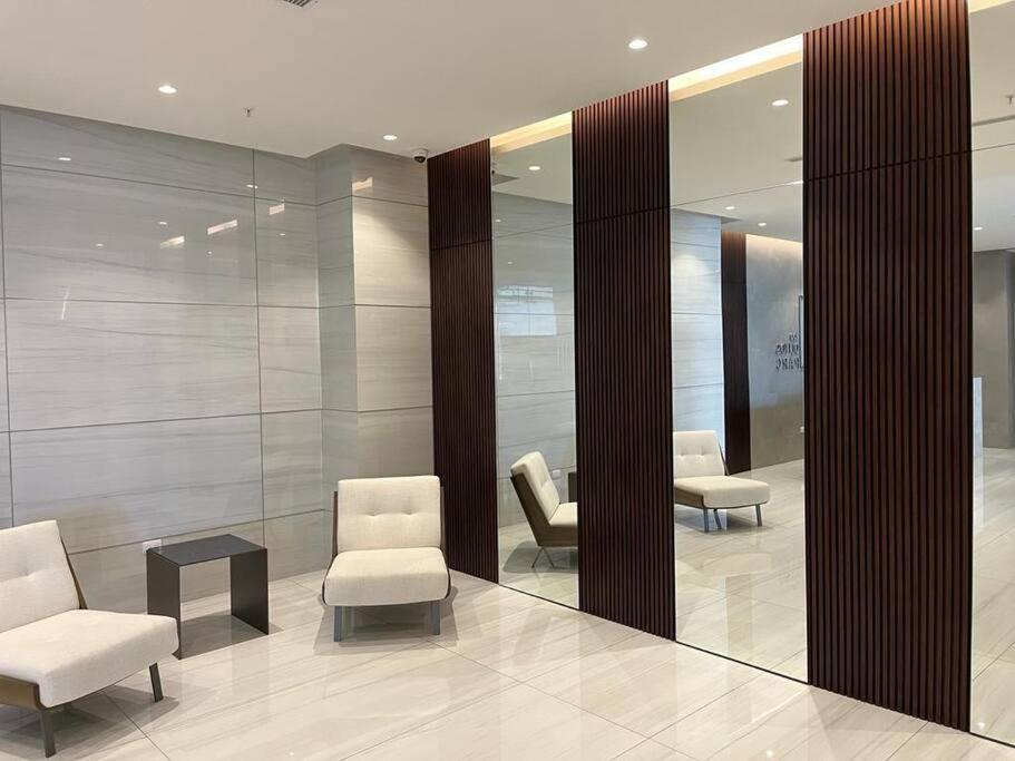 New Luxury Apartment With King - Size Bed Ceibos グアヤキル エクステリア 写真
