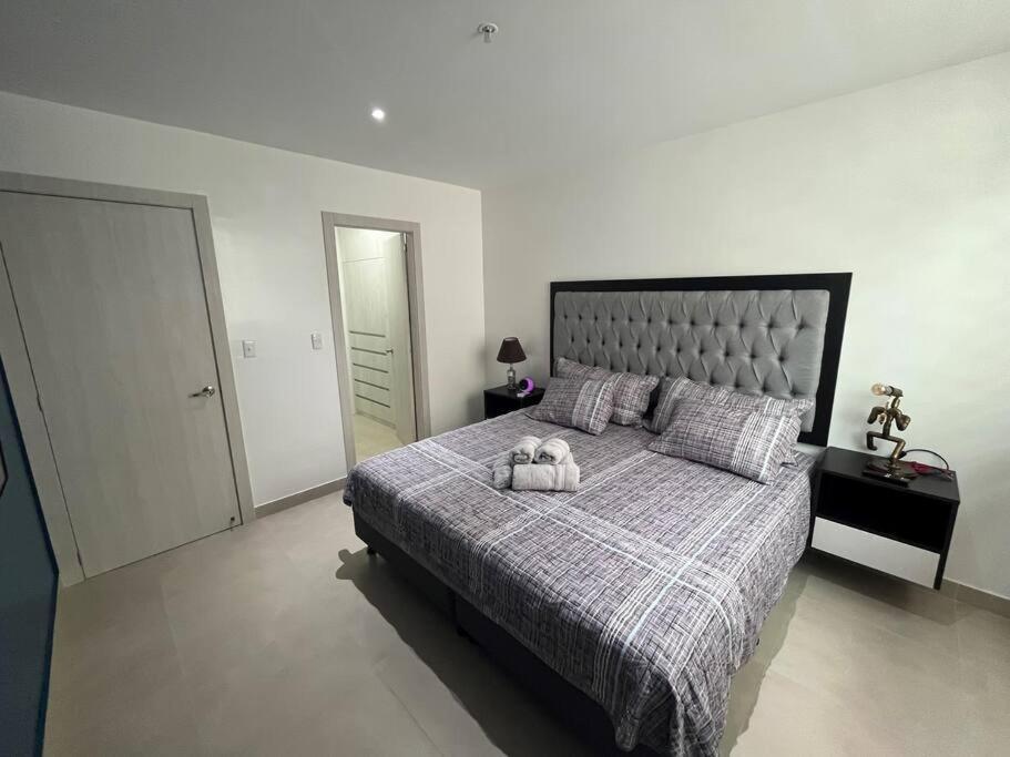 New Luxury Apartment With King - Size Bed Ceibos グアヤキル エクステリア 写真